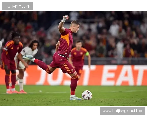 里尔主帅称首次见点球被扑三次 并赞罗马是欧联冠军热门之一